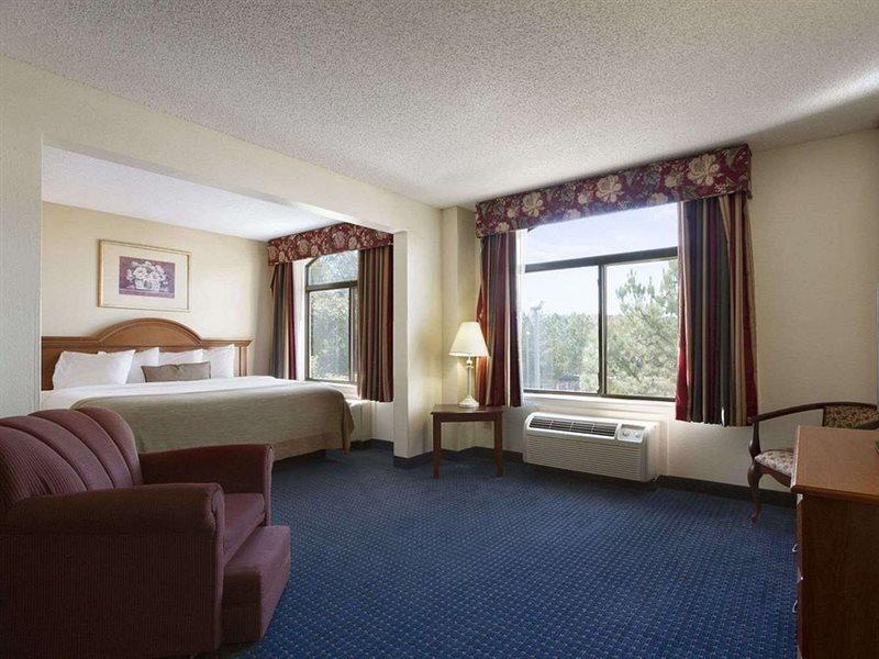 Wingate By Wyndham Augusta Fort Eisenhower Exterior foto