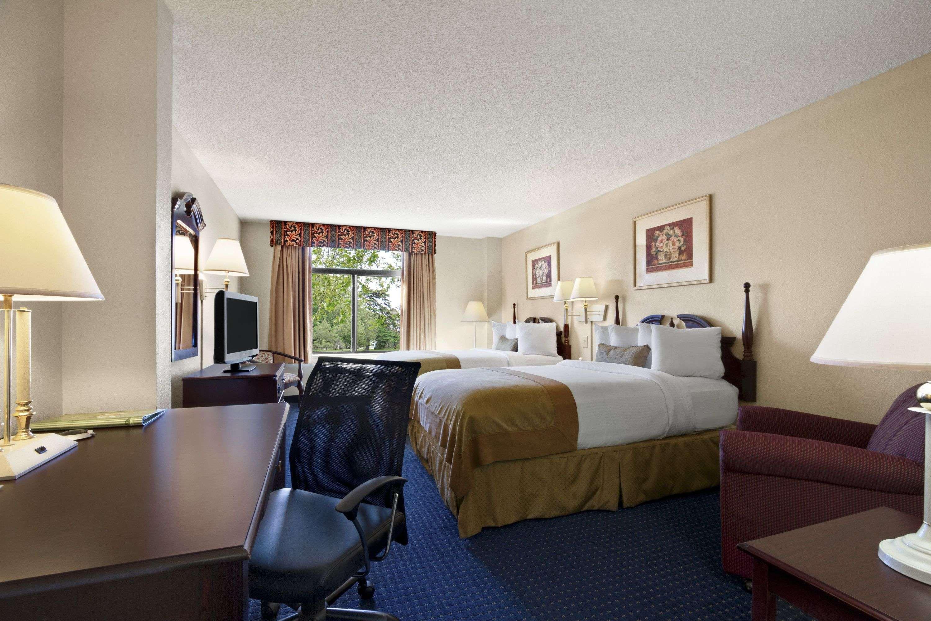Wingate By Wyndham Augusta Fort Eisenhower Exterior foto