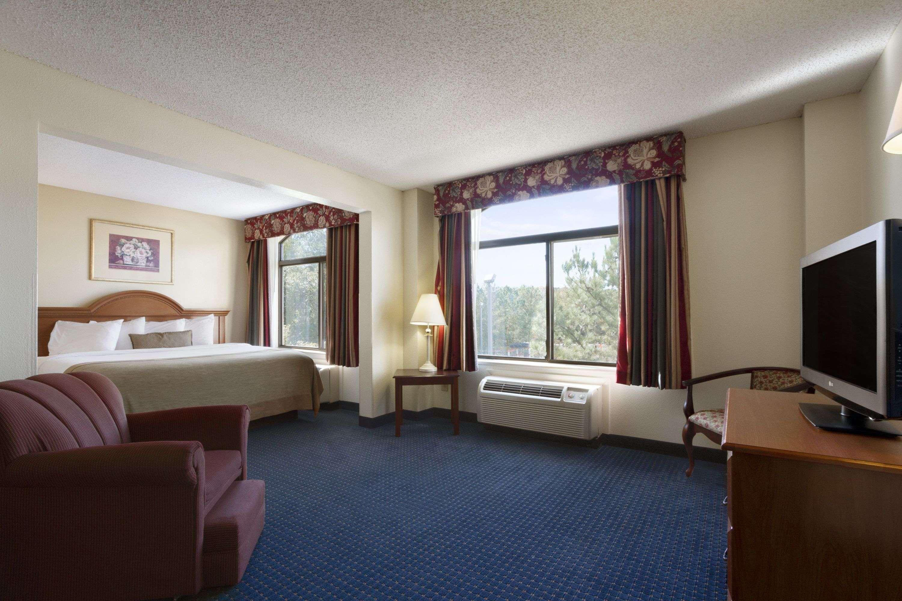 Wingate By Wyndham Augusta Fort Eisenhower Exterior foto